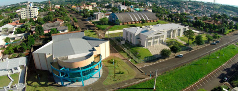 Crea-PR e entidades de classe apresentam estudos de desenvolvimento municipal para candidatos à Prefeitura de Dois Vizinhos