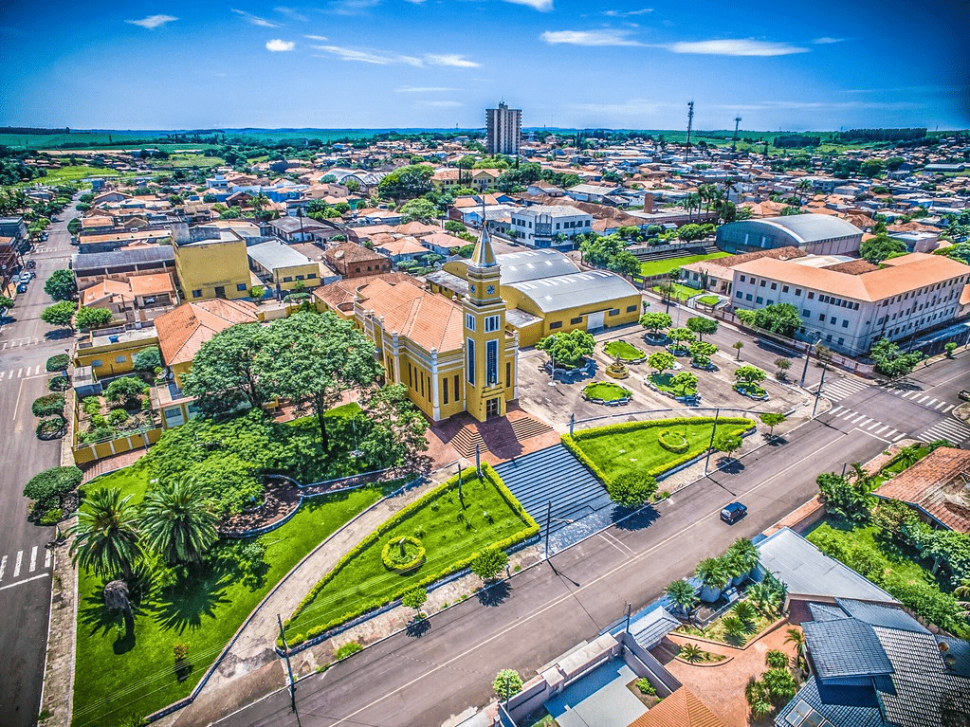 Crea-PR e entidades de classe apresentam estudos de desenvolvimento municipal para candidatos à Prefeitura de Bandeirantes