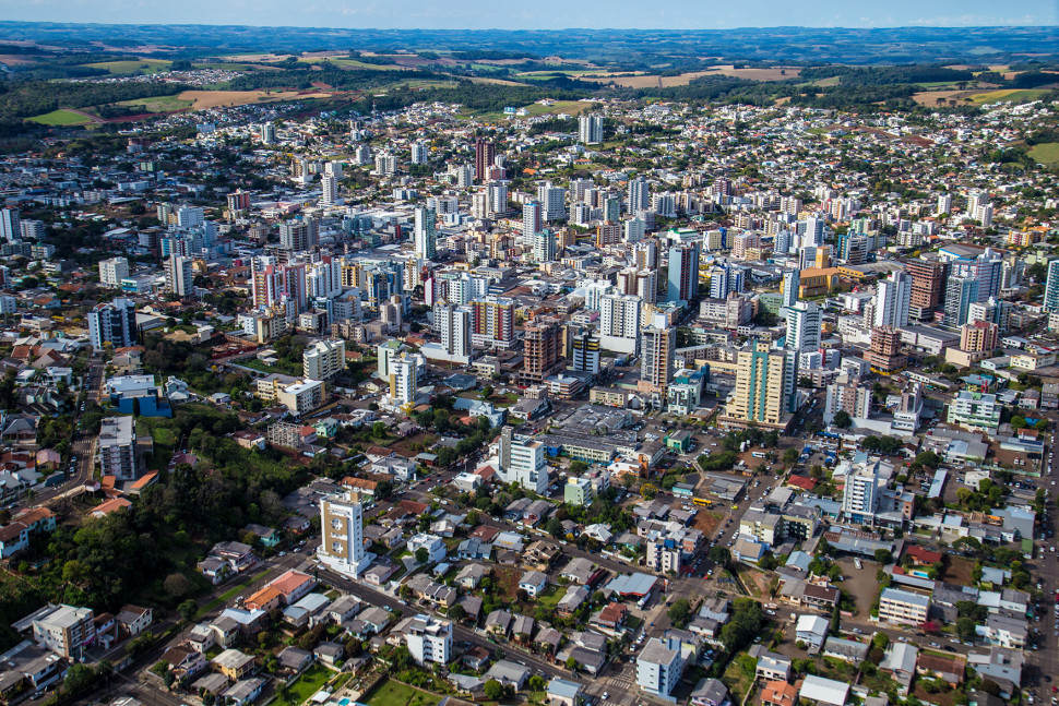 Crea-PR e entidades de classe apresentam estudos de desenvolvimento municipal para candidatos à Prefeitura de Pato Branco